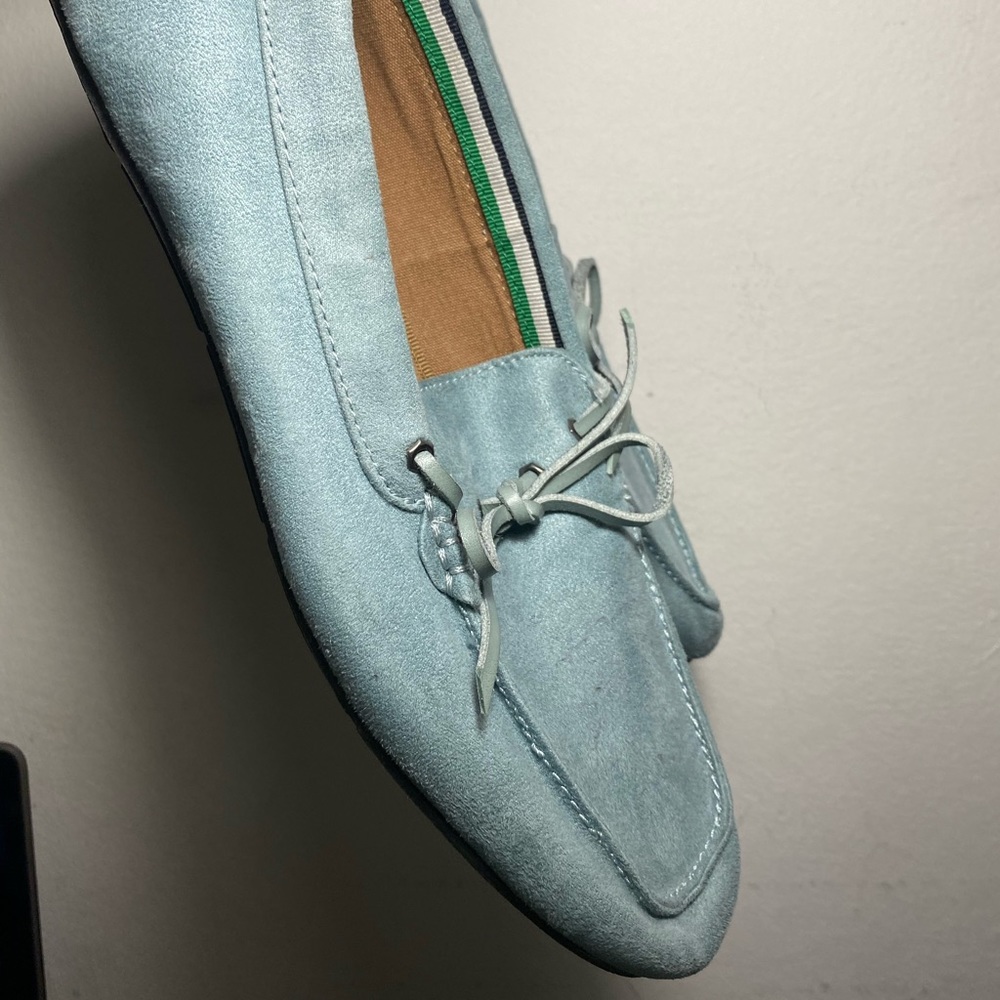 Men Shoes - Picture 2 of 4